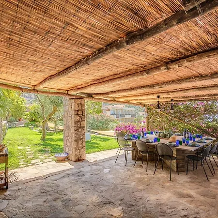 Sleeps 8 With Pool And Air Con Villa Termini